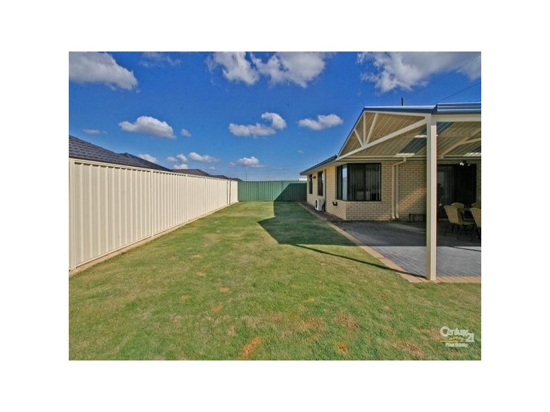 16 Samuel Loop, Canning Vale WA 6155
