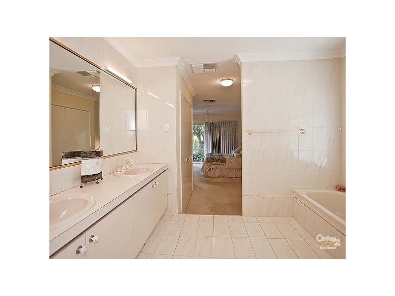 5 Egret Heights, Kingsley WA 6026