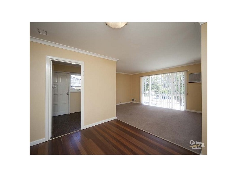 11 Meyrick Way, Langford WA 6147