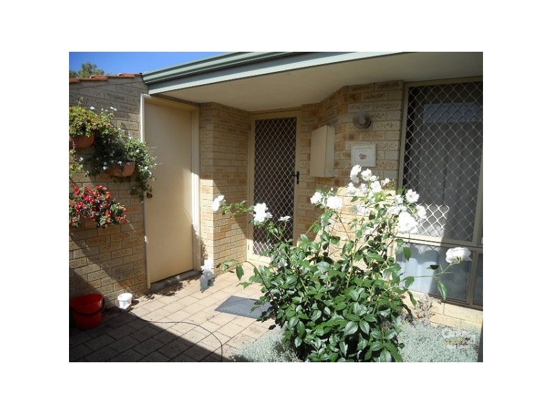 30/35 Winnacott Street, Willagee WA 6156