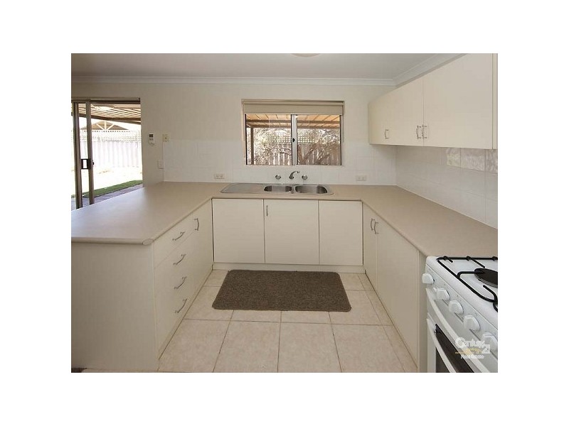 1 Tiree Place, Seville Grove WA 6112