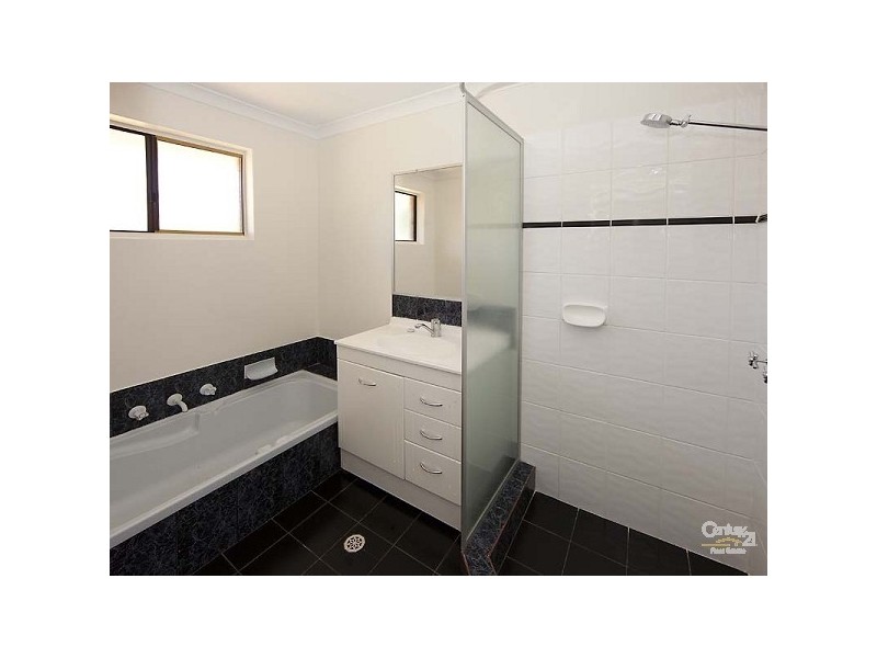 1 Tiree Place, Seville Grove WA 6112