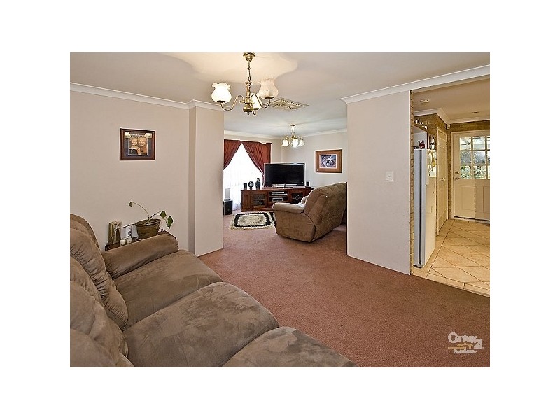 22 Wisteria Place, Thornlie WA 6108