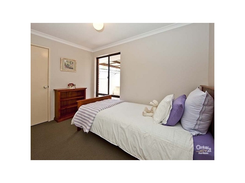 24 Pipit Close, Huntingdale WA 6110