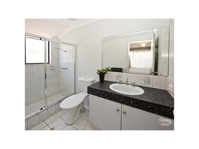 24 Pipit Close, Huntingdale WA 6110