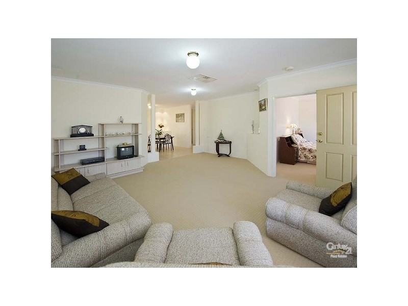 1/55 Leatherwood Way, Huntingdale WA 6110