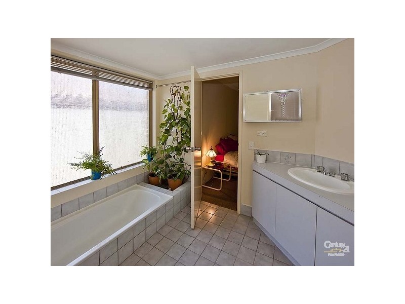 175 Elderberry Drive, South Lake WA 6164