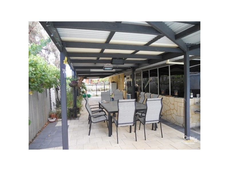 6 Mayo Court, Parkwood WA 6147