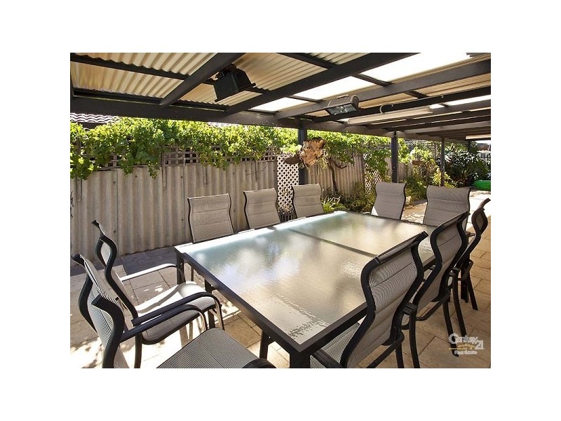 6 Mayo Court, Parkwood WA 6147