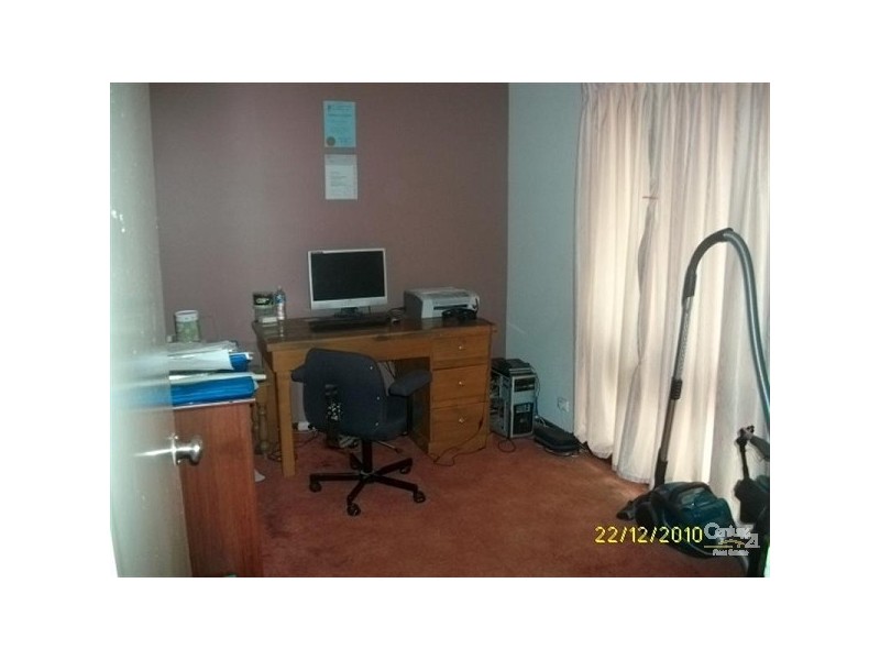 37 Parkfield Road, Kelmscott WA 6111