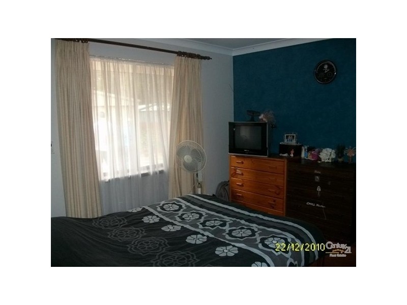 37 Parkfield Road, Kelmscott WA 6111