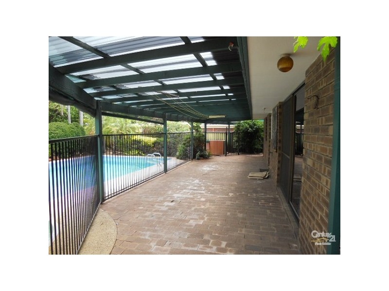 15 Sixth Avenue, Shelley WA 6148