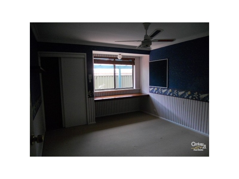 15 Sixth Avenue, Shelley WA 6148