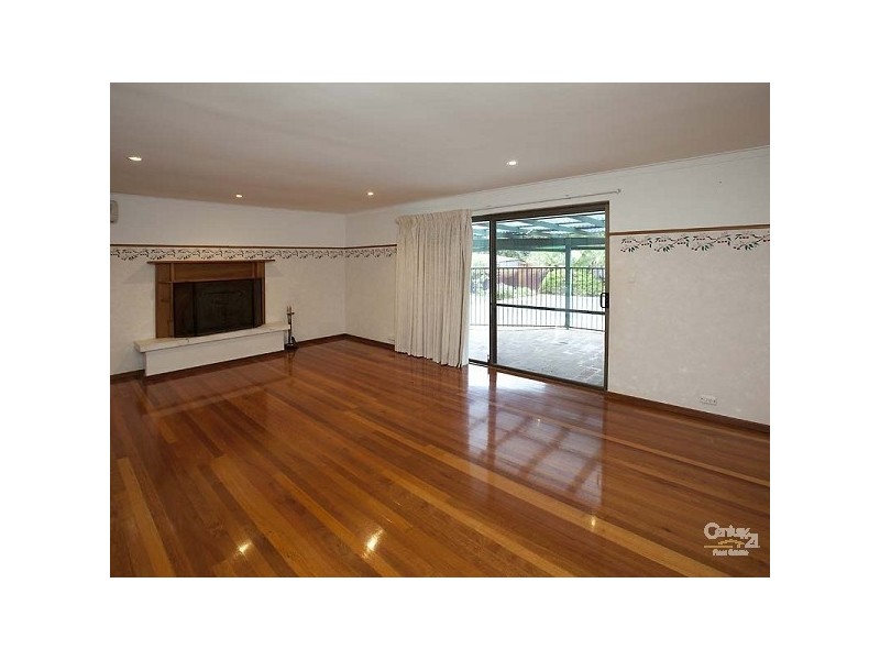 15 Sixth Avenue, Shelley WA 6148