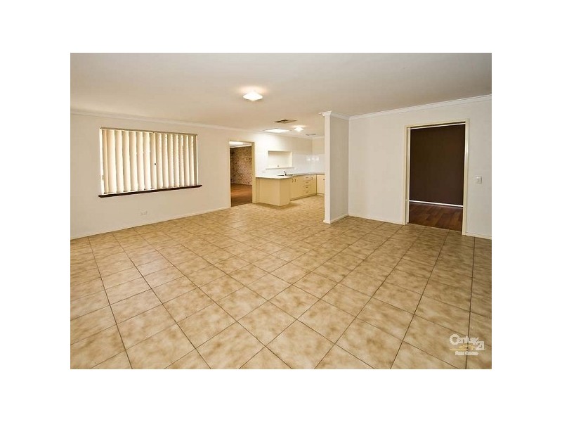 10 Matilda Street, Huntingdale WA 6110