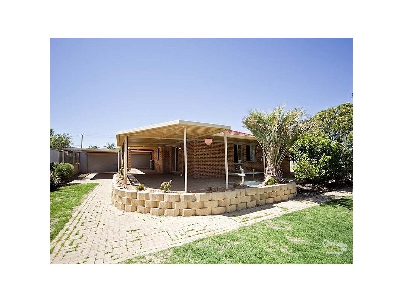 26 Parakeela Grove, Maddington WA 6109