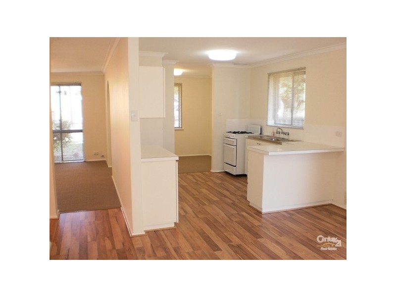 32 Rushbrook Way, Thornlie WA 6108