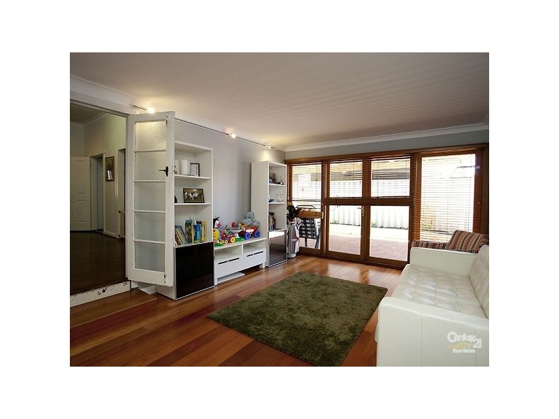 27 Mars Street, Carlisle WA 6101