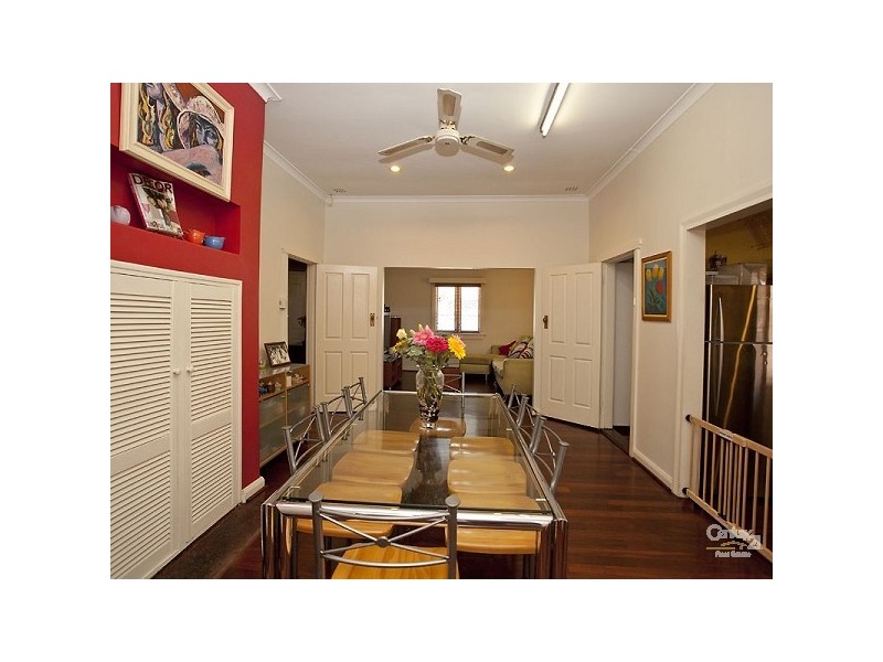 27 Mars Street, Carlisle WA 6101