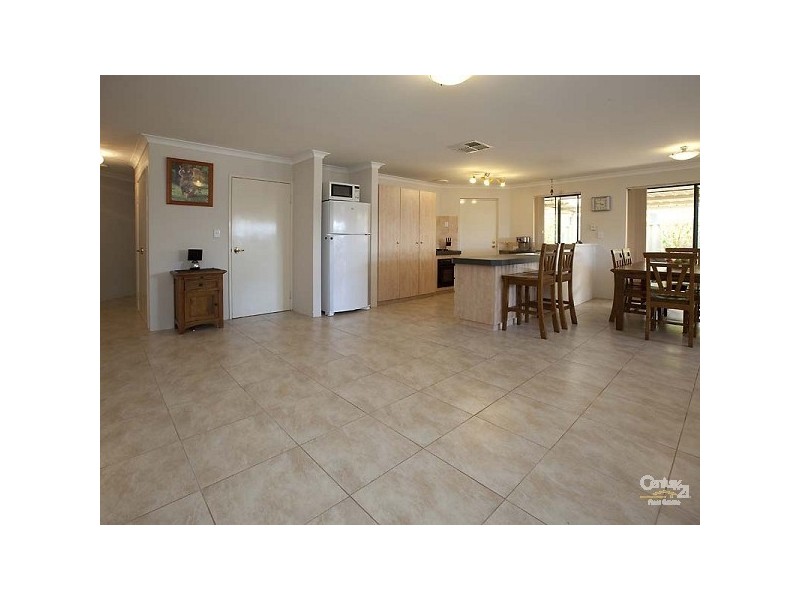 3 Conway Place, Huntingdale WA 6110