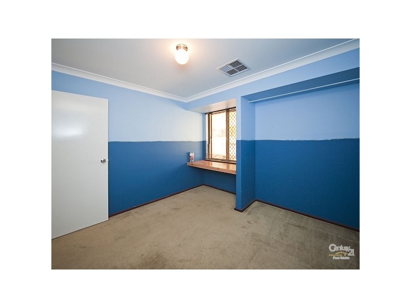 6 Regal Drive, Thornlie WA 6108