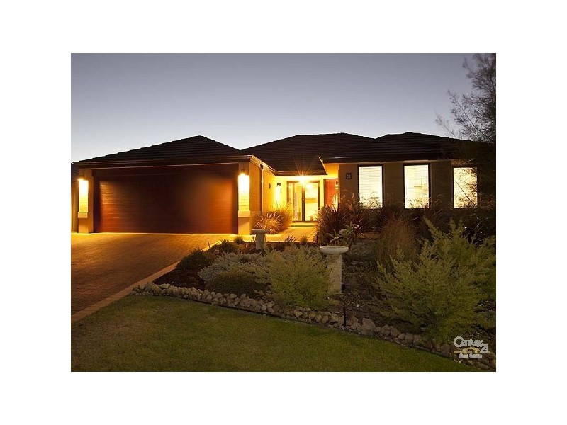 31 Hillhouse Way, Piara Waters WA 6112