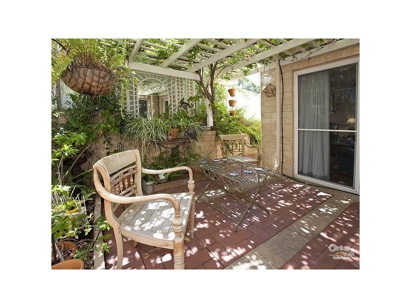 5/42 John Street, North Fremantle WA 6159