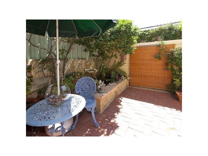 5/42 John Street, North Fremantle WA 6159