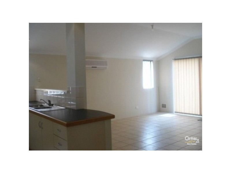 2/473 Riverton Drive, Riverton WA 6148