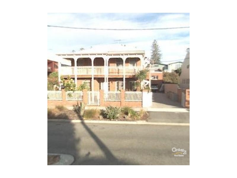 4 Suffolk Street, Fremantle WA 6160