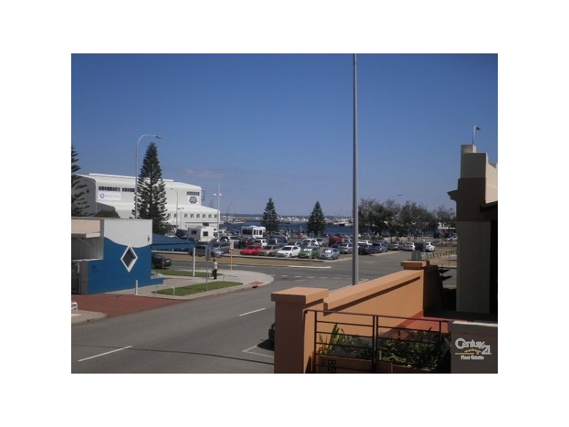 4 Suffolk Street, Fremantle WA 6160