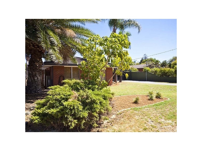 77 Shillington Way, Thornlie WA 6108