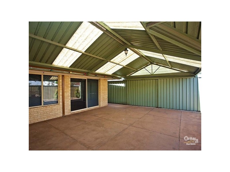 12 Sayer Crescent, Gosnells WA 6110