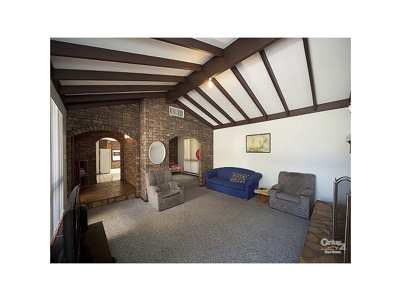 28 Kingsford Way, Huntingdale WA 6110