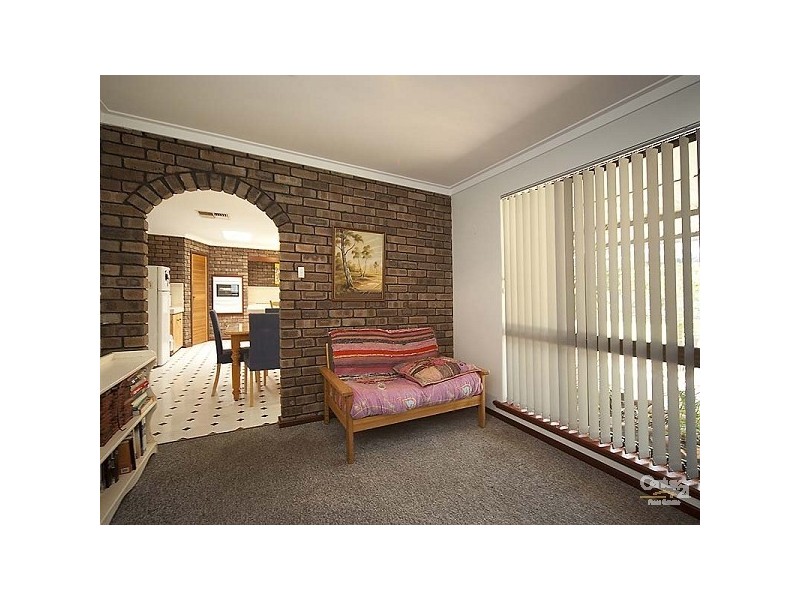 28 Kingsford Way, Huntingdale WA 6110