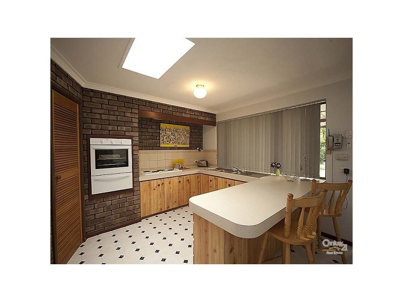 28 Kingsford Way, Huntingdale WA 6110