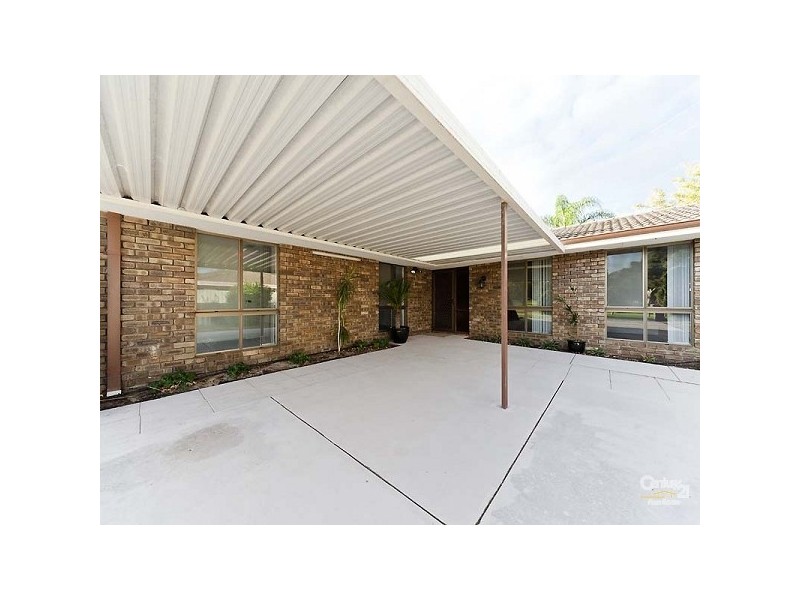 28 Kingsford Way, Huntingdale WA 6110