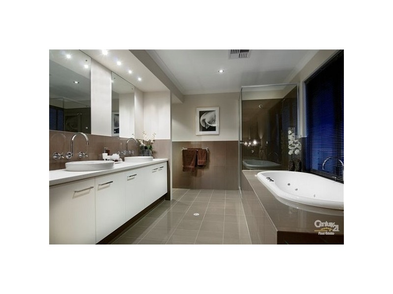 20 Aldenham Drive, Southern River WA 6110