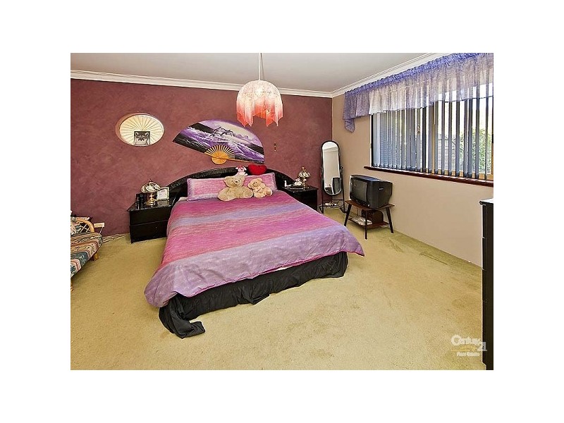 5 Hoya Court, Thornlie WA 6108