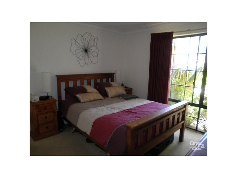 8 Sundew Place, Thornlie WA 6108