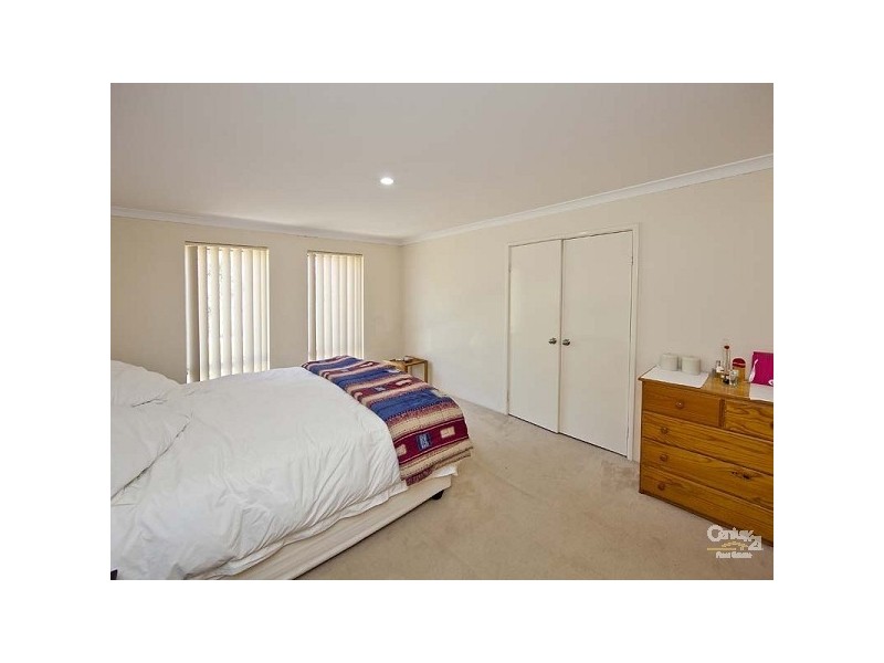 12 Ruth Ave, Canning Vale WA 6155