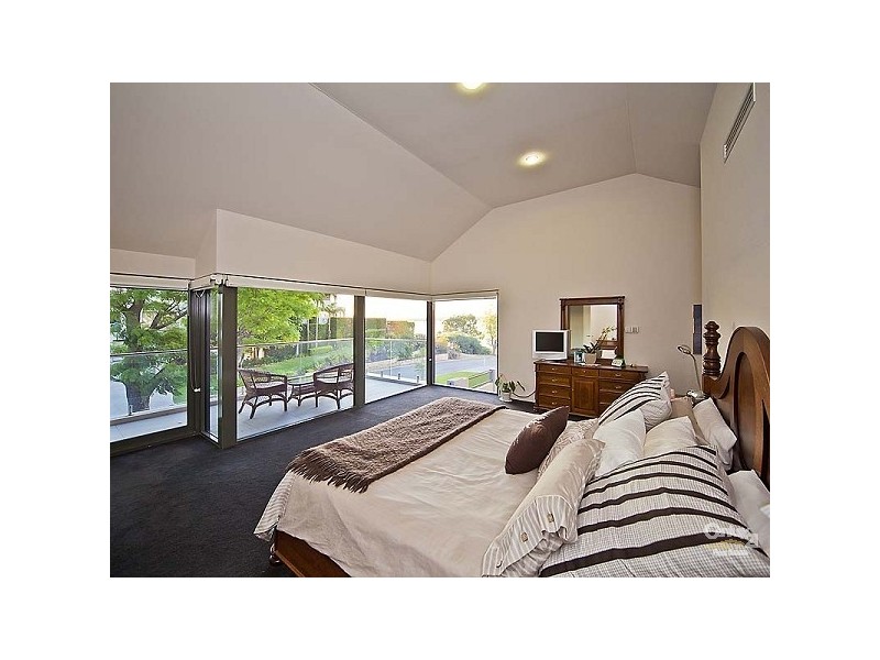 40 Duncraig Road, Applecross WA 6153