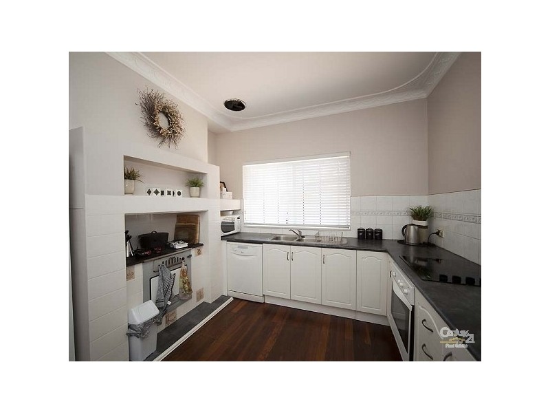 15 Morley Street, Maddington WA 6109