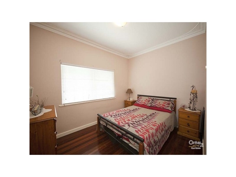 15 Morley Street, Maddington WA 6109