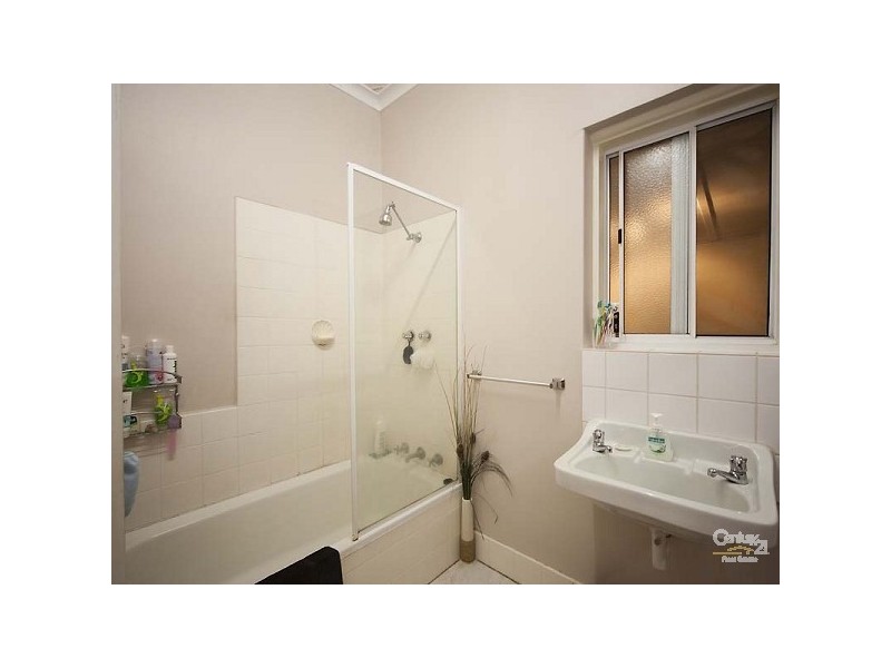 15 Morley Street, Maddington WA 6109