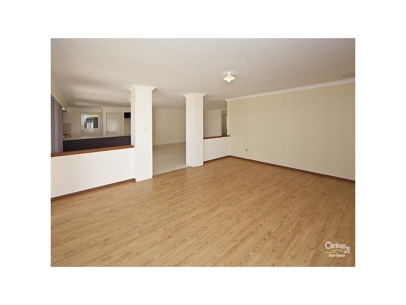 25 Merida Turn, Seville Grove WA 6112