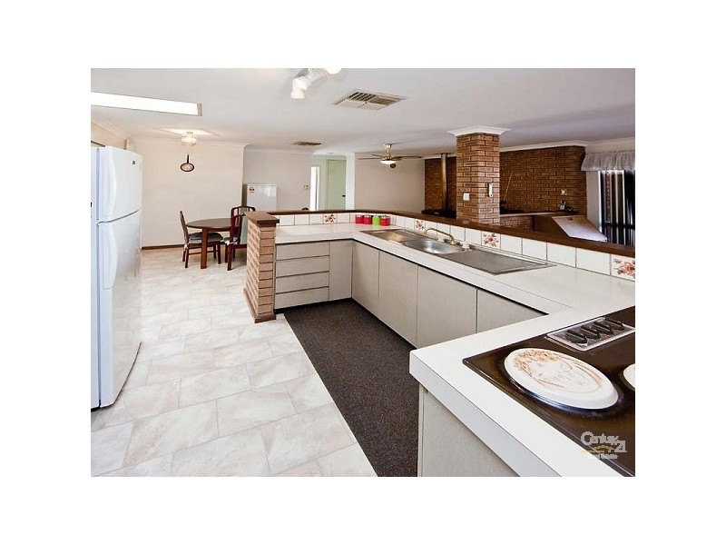 27 Hannan Place, Huntingdale WA 6110