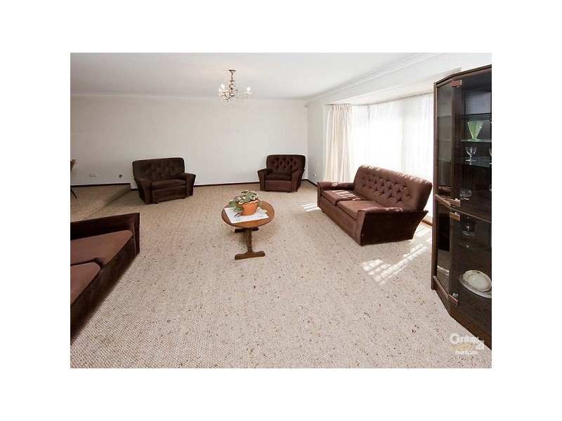 27 Hannan Place, Huntingdale WA 6110