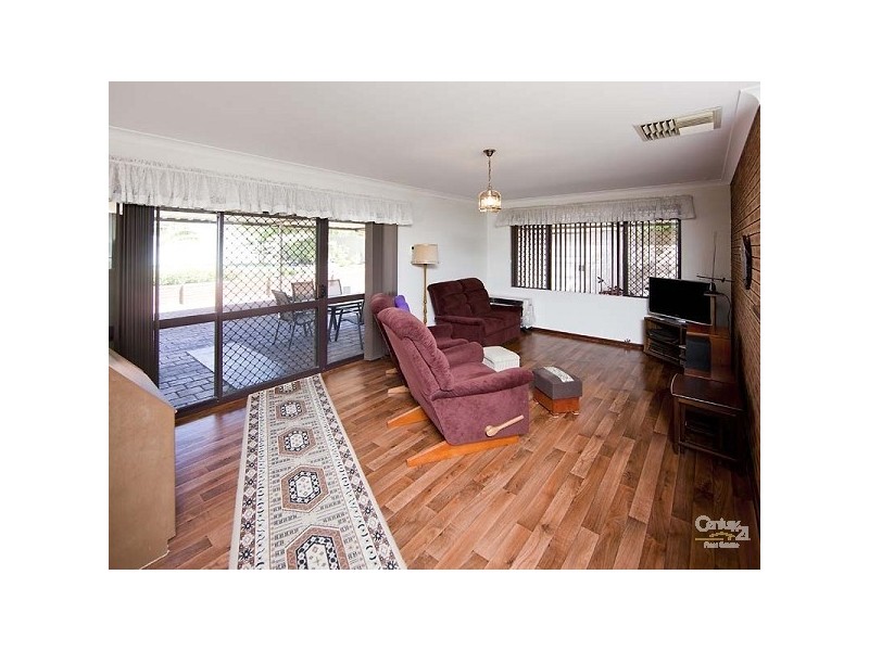 27 Hannan Place, Huntingdale WA 6110