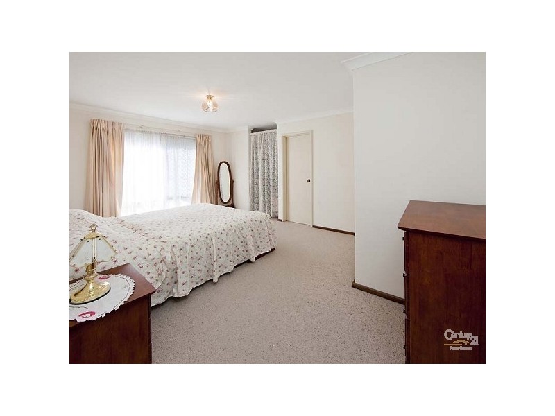 27 Hannan Place, Huntingdale WA 6110